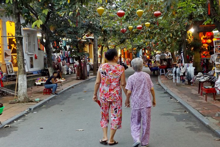 Een typisch straatbeeld in Hoi An